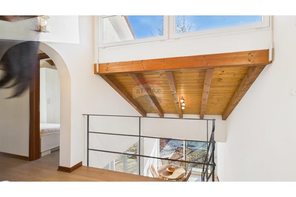 Kuća  - Za prodaju - Buje, Hrvatska - CAM04300G0-PR0135-STILL027.jpg - 300441010-536