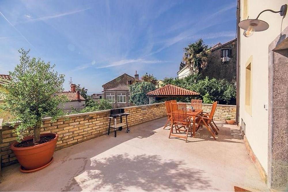 Kuća  - Za prodaju - Opatija, Hrvatska - IMG-20260209-WA0016.jpg - 300421024-925