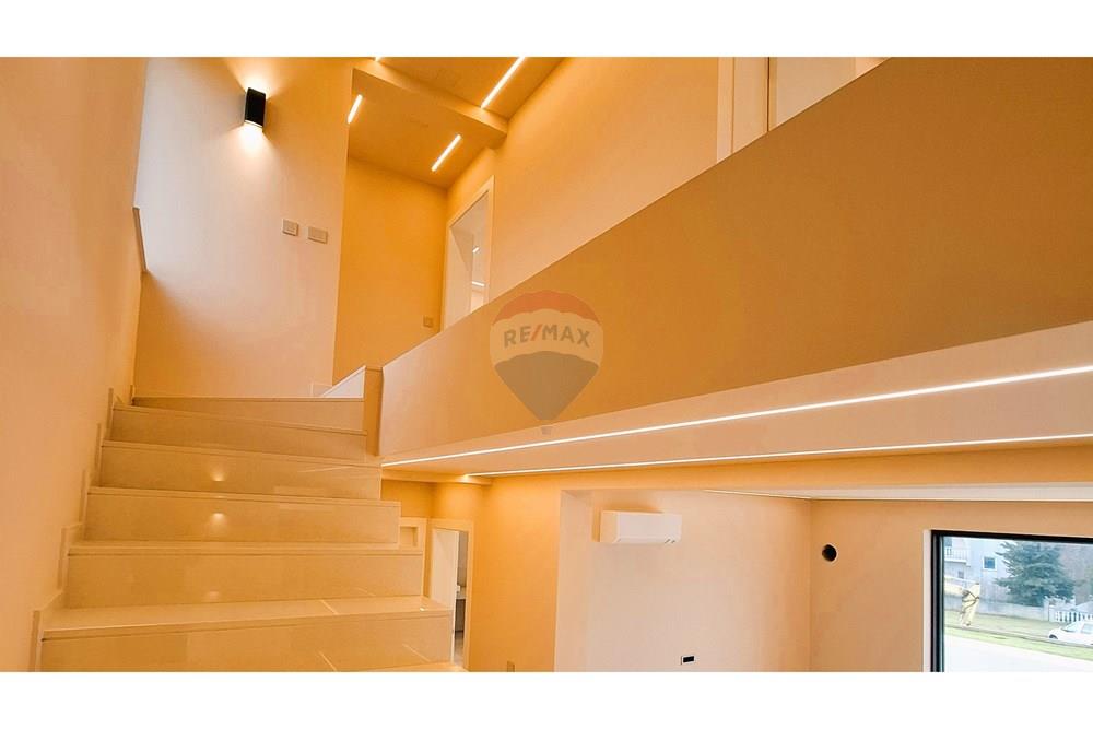 Kuća  - Za prodaju - Poreč, Hrvatska - 20260114_103601.jpg - 300441023-14