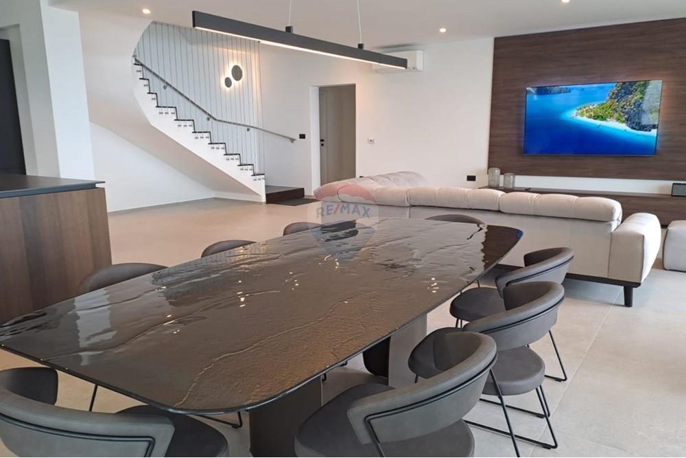 Kuća  - Za prodaju - Lovran, Hrvatska - 4.jpg - 300421024-872