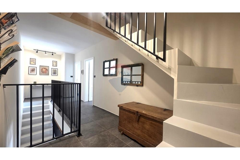 Kuća  - Za prodaju - Buje, Hrvatska - 32.jpg - 300441010-510