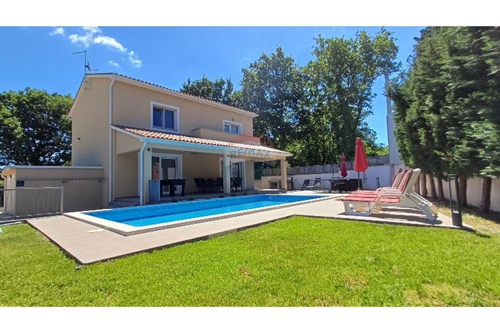 Kuća  - Za prodaju - Svetvinčenat, Hrvatska - 20250531_111420_resized.jpg - 300041074-603