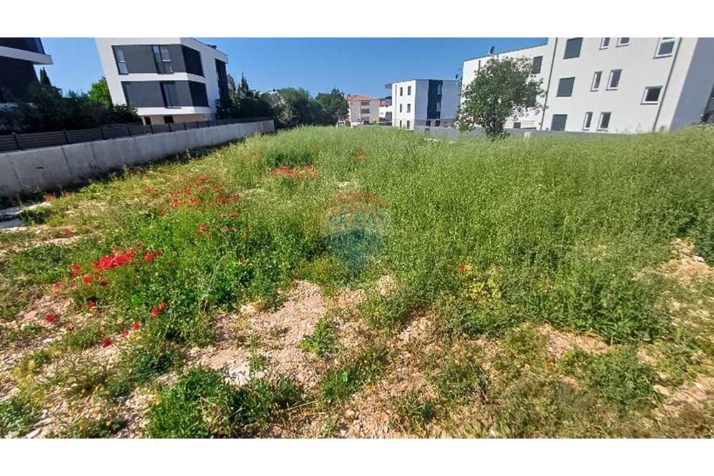 Zemljište - Za prodaju - Medulin, Hrvatska - 1747736646_20250519_094736_resized.jpg - 300041074-616