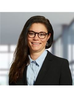 Corinna Storbeck - RE/MAX in Regensburg