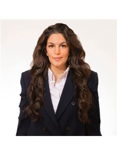 Sabine Schlue - REMAX Immobilien-Zentrale Königstein