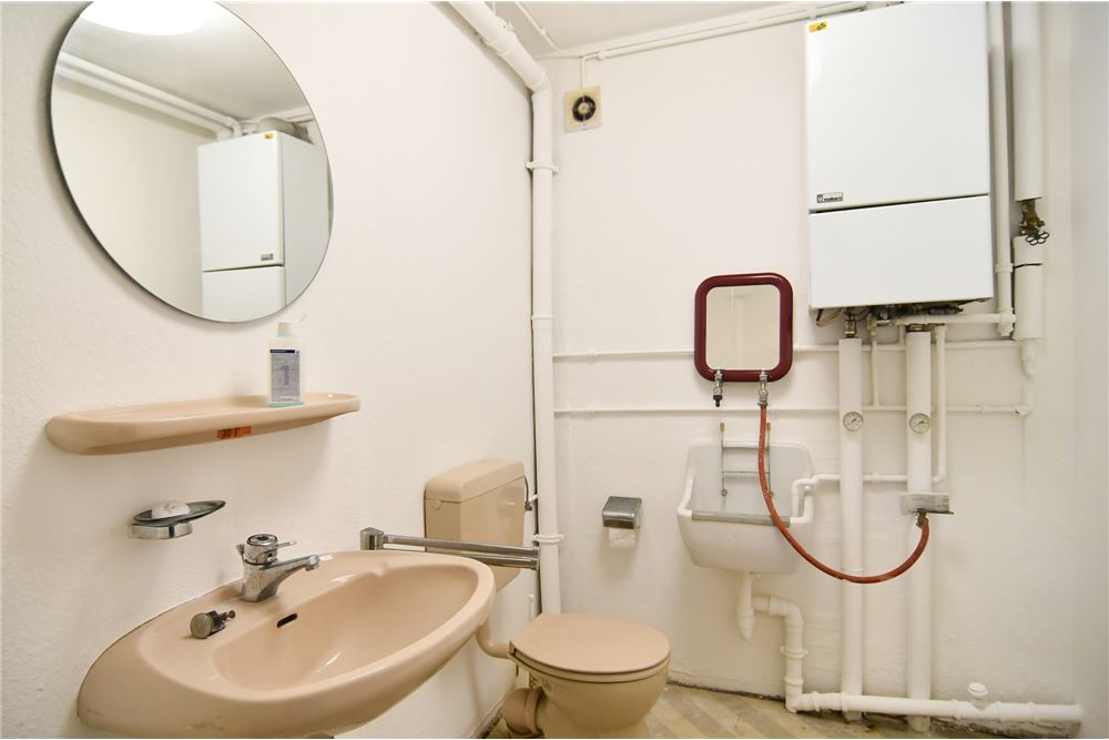 Comercial - Escritórios - Wiesbaden - Germany - 16 - 320891002-136