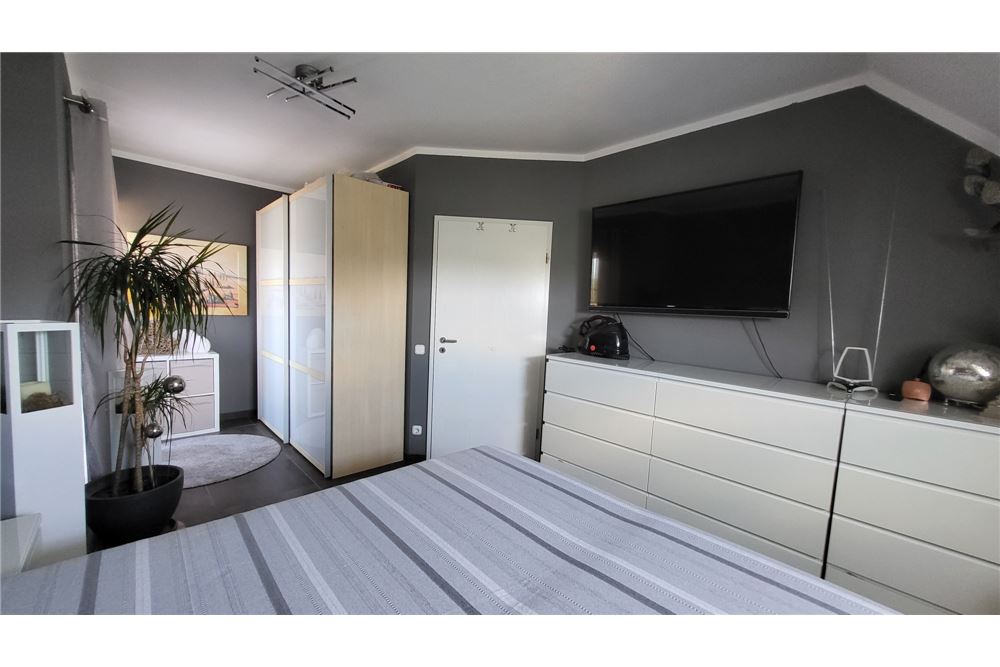 Prédio Habitacional - Casa Semi-destacada - Mühlheim - Germany - 19 - 320891001-106