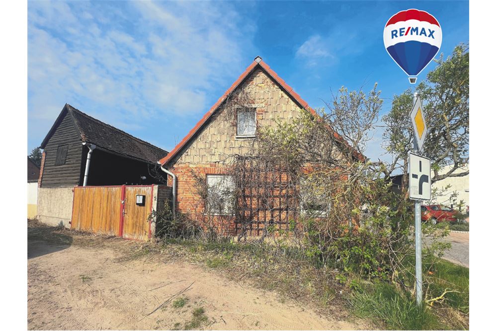 Residential Single Family Home Cröchern Germany 33032103114 , RE/MAX Global Real