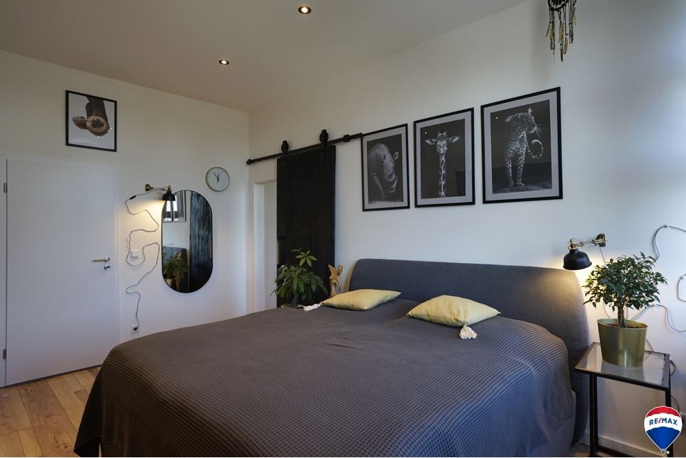 Residential Condo/Apartment Hannover Germany 341371003166 , RE