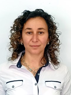 Associate in Training - Ивелина Стоянова Ivelina Stoyanova - RE/MAX Discovery