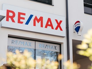 Офис на RE/MAX Advisors - гр. София