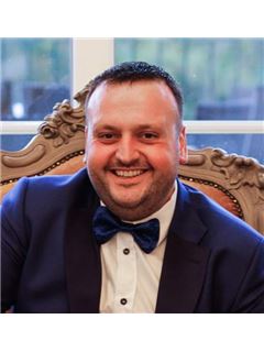 Агент в обучение - Венцислав Минев Ventsislav Minev - RE/MAX Evolution