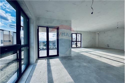For Sale-Condo/Apartment-Бриз, гр. Варна, Област Варна, Болгария-360321025-179
