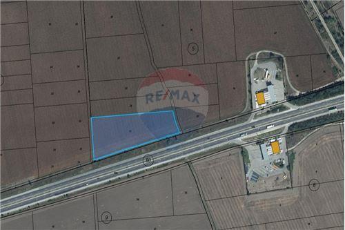 За продажба-Поземлен имот-гр. Каспичан, Област Шумен, България-360241034-9