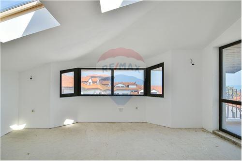 For Sale-Condo/Apartment-м-т Траката, гр. Варна, Област Варна, Болгария-360531001-75