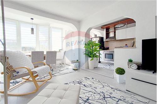 For Sale-Condo/Apartment-Чайка, гр. Варна, Област Варна, Болгария-360321001-464