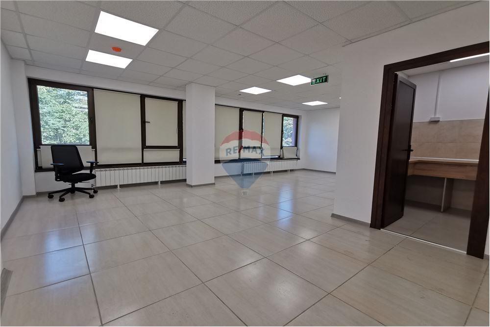 Офис - Под наем - гр. Варна, Област Варна, България - 11 - 360331006-230