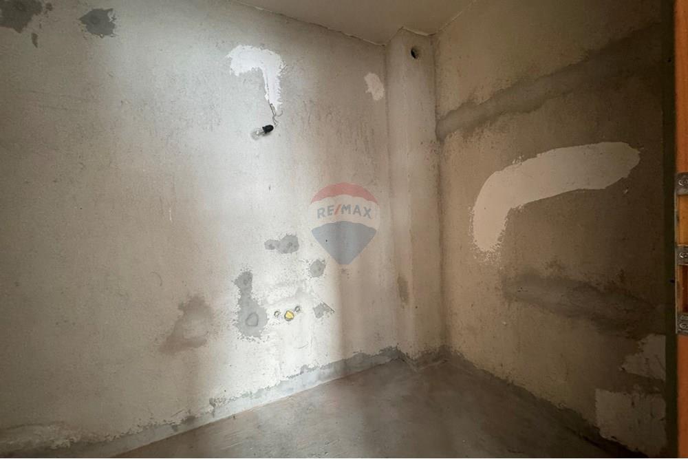 Апартамент - За продажба - гр. Пловдив, Област Пловдив, България - 10.jpg - 360261007-185