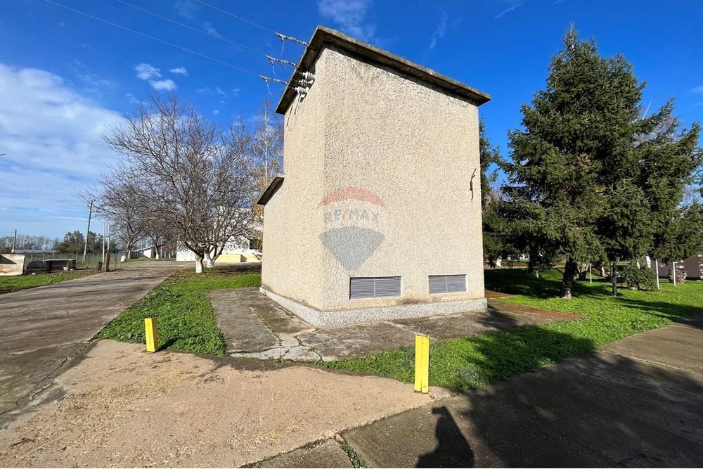 Фабрика - За продажба - с. Полковник Ламбриново, Област Силистра, България - двор 6.jpg - 360321028-142