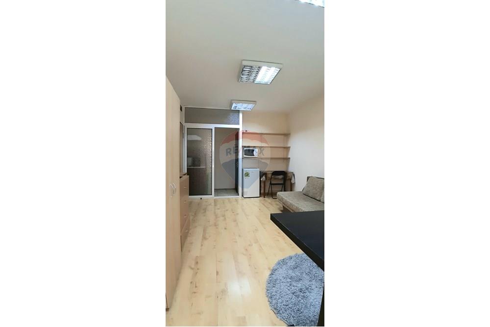 Офис - Под наем - гр. Варна, Област Варна, България - 20250902_125532.jpg - 360301018-159