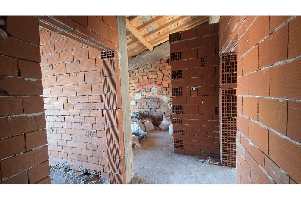 Етаж от къща - За продажба - гр. Сандански, Област Благоевград, България - 20260218_142536.jpg - 360521003-85