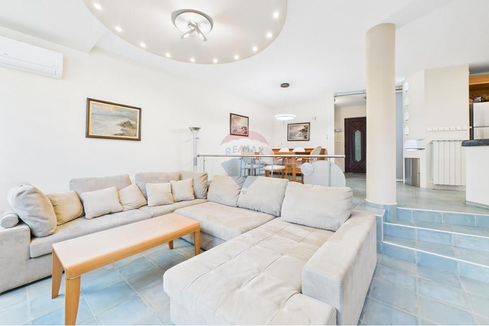 Градска къща - За продажба - гр. София, Област София град, България - CAM02315G0-PR0098-STILL009.jpg - 360241021-100