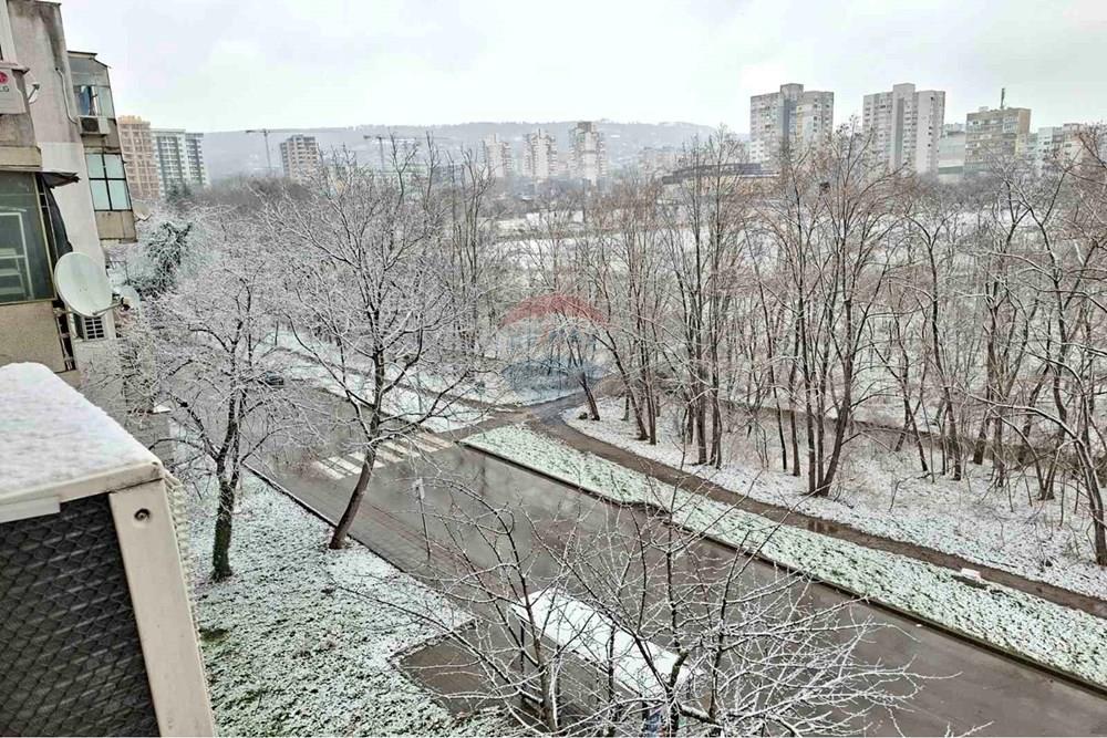 Апартамент - Под наем - гр. Варна, Област Варна, България - 11.jpg - Тераса - 360321047-2