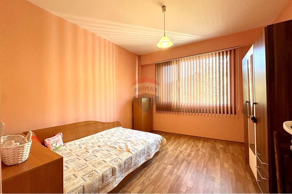 Condo/Apartment - For Sale - гр. Велико Търново, Област Велико Търново, Болгария - viber_изображение_2025-10-24_11-53-59-587.jpg - Bedroom - 360431008-394