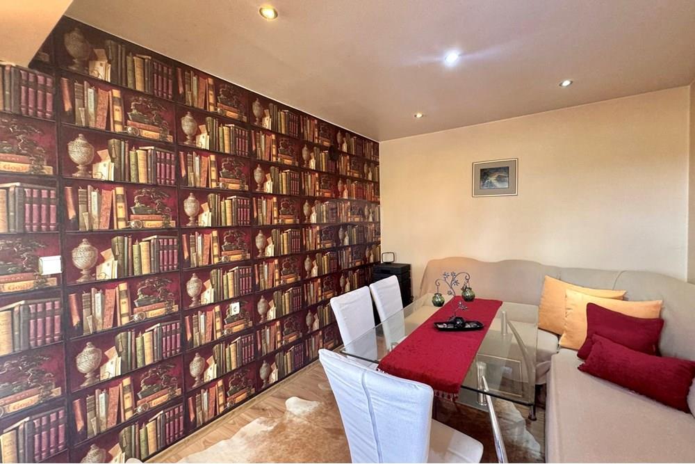 Hus på landet - Til salgs - с. Червена вода, Област Русе, България - IMG_3305.JPEG - Stue / spisestue - 360451033-97