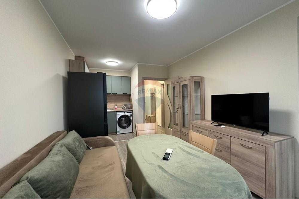 Апартамент - Под наем - гр. Велико Търново, Област Велико Търново, България - viber_изображение_2025-12-10_11-11-34-537.jpg - Всекидневна - 360431023-115