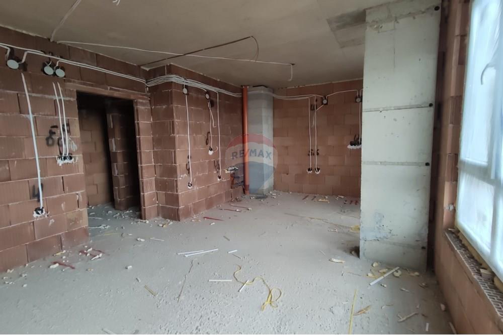 Апартамент - За продажба - гр. Варна, Област Варна, България - viber_изображение_2025-10-28_14-26-51-600.jpg - Всекидневна - 360511015-16