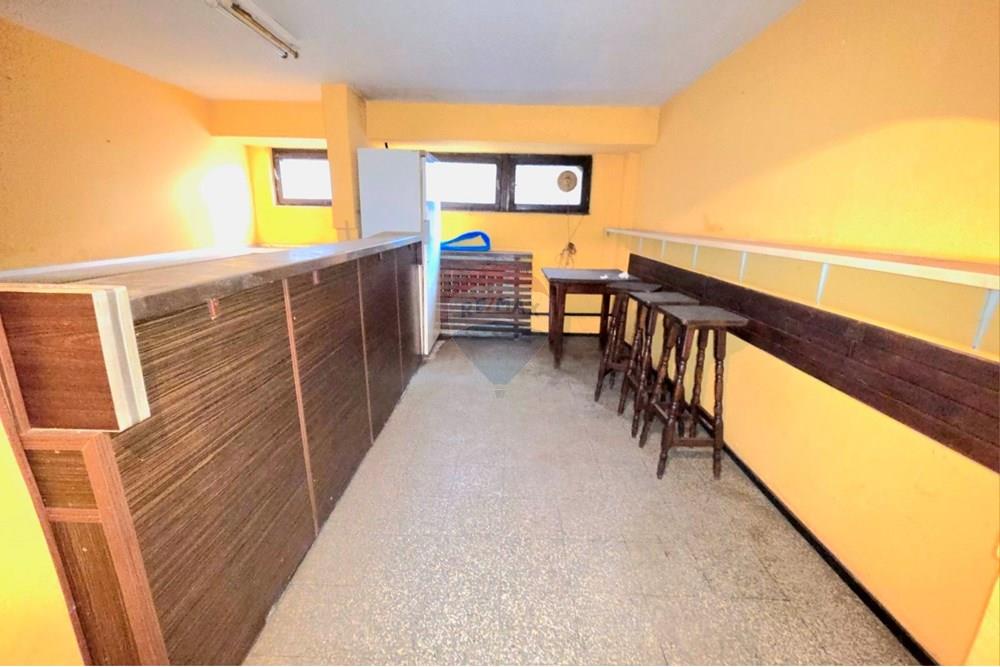 Ресторант за бързо хранене - Под наем - гр. Варна, Област Варна, България - viber_image_2025-10-22_13-06-46-032.jpg - Работно помещение - 360511018-10