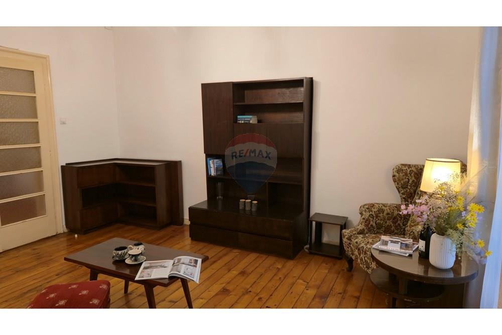 Апартамент - Под наем - гр. София, Област София град, България - 20251029_145930.jpg - Всекидневна - 360501004-116