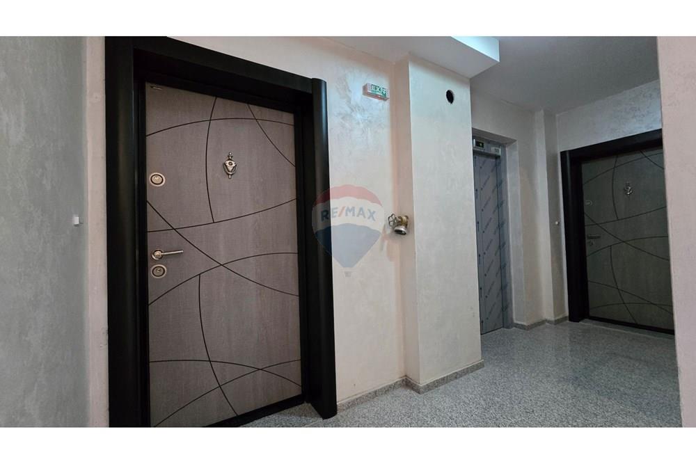 Офис - Под наем - гр. Варна, Област Варна, България - 20251006_153440.jpg - 360471023-61