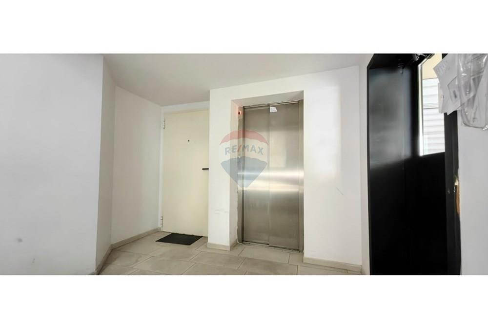 Гараж - За продажба - гр. Варна, Област Варна, България - viber_изображение_2025-02-26_18-43-18-367.jpg - Фоайе - 360511010-95