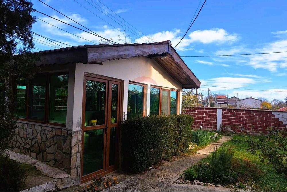 Градска къща - Под наем - гр. Варна, Област Варна, България - 12.jpg - 360301012-101