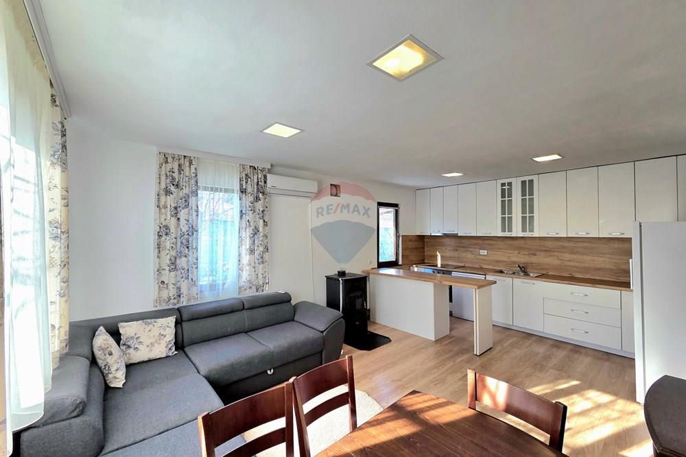 Селска къща - Под наем - с. Кичево, Област Варна, България - 47792.jpg - Всекидневна/Трапезария - 360511018-37