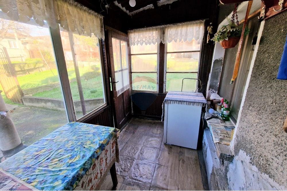 Селска къща - За продажба - с. Щръклево, Област Русе, България - 20251211_095740~2.jpg - 360451038-25