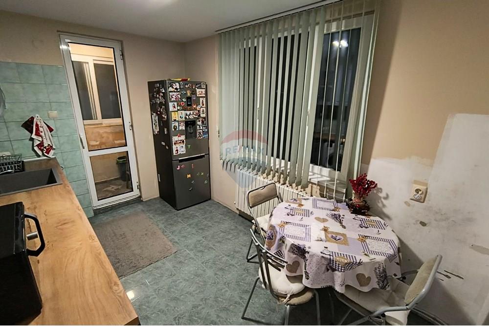 Апартамент - За продажба - гр. Русе, Област Русе, България - viber_изображение_2025-12-12_15-49-24-674.jpg - 360451021-157