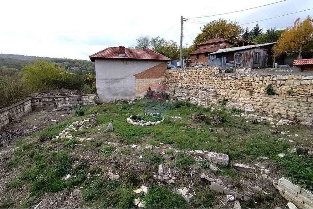 Селска къща - За продажба - с. Червен, Област Русе, България - viber_image_2025-10-28_09-44-51-439.jpg - 360451035-81