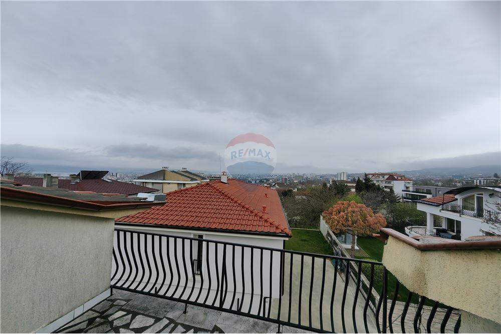 Етаж от къща - Под наем - гр. Варна, Област Варна, България - 2 - 360471021-47