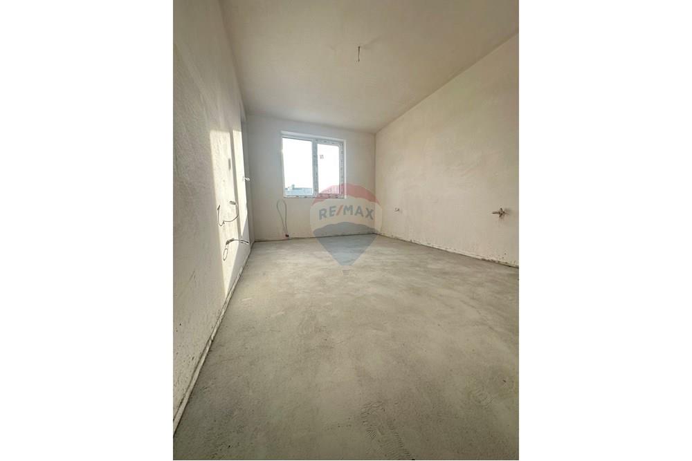 Апартамент - За продажба - гр. Варна, Област Варна, България - viber_изображение_2025-12-18_14-55-56-601.jpg - 360511009-189