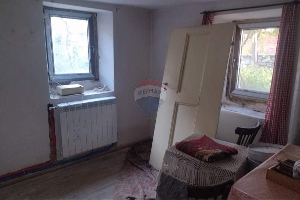 ਟਾਉਨ ਹਾਉਸ - ਵਿਕਰੀ ਲਈ - гр. Павликени, Област Велико Търново, България - viber_изображение_2025-09-28_07-59-08-782.jpg - ਲਿਵਿੰਗ ਰੂਮ ਕਿਚਨ - 360431027-5