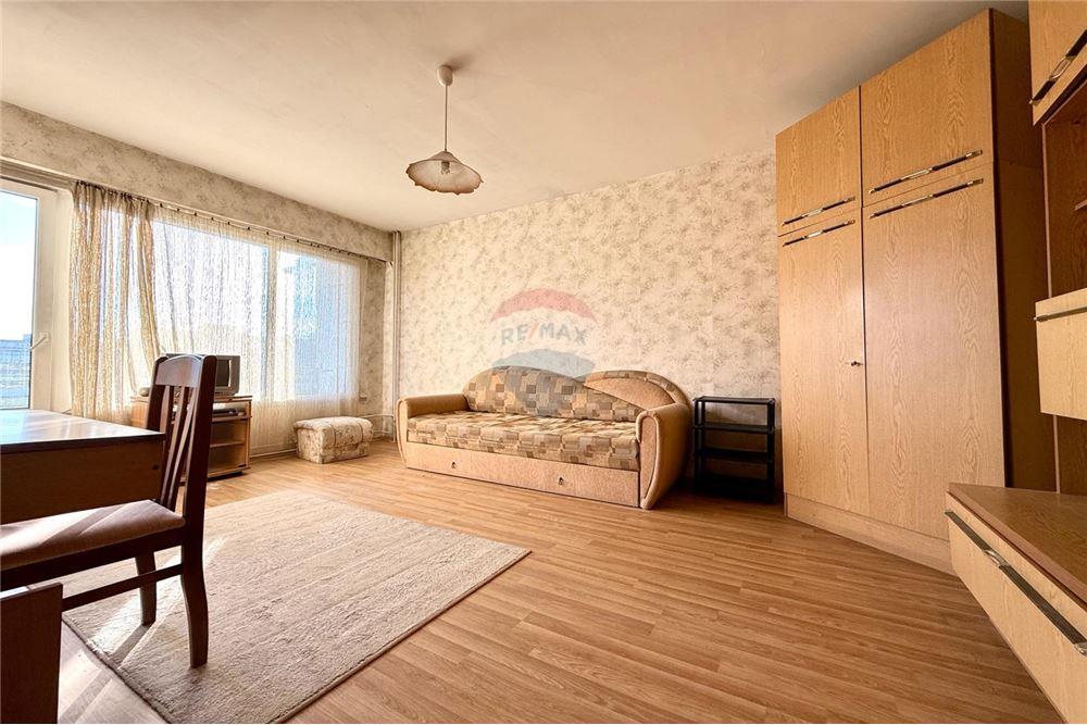 Апартамент - За продажба - гр. Варна, Област Варна, България - Уютна спална с изход към открита тераса с частична панорамна гледка - Спалня - 360321025-285