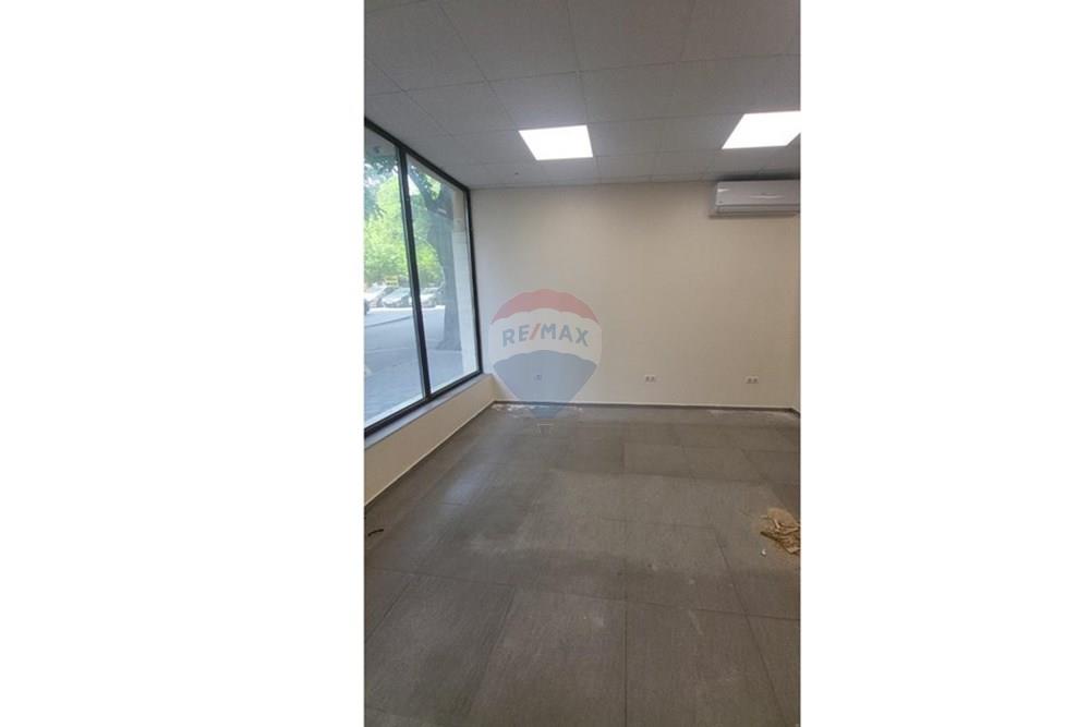 Kommersiell - Uthyres - гр. Варна, Област Варна, България - 2.jpg - 360391035-48