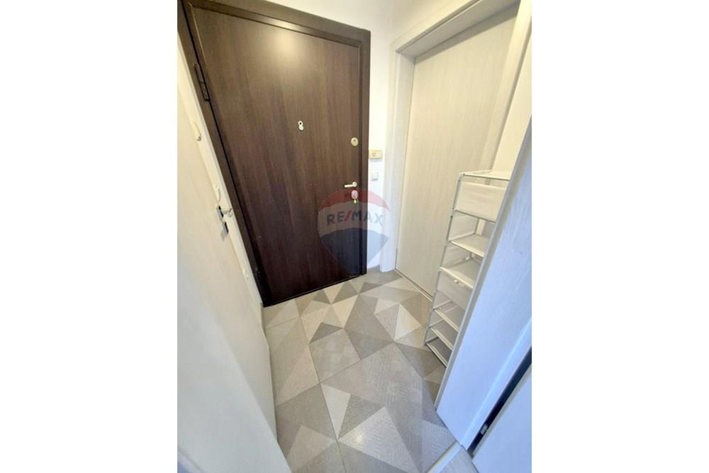 Апартамент - Под наем - гр. Варна, Област Варна, България - viber_изображение_2026-01-21_15-18-46-657.jpg - Коридор - 360511002-1032