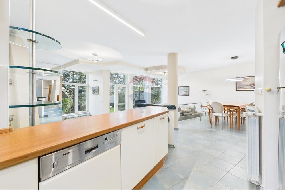 Градска къща - За продажба - гр. София, Област София град, България - CAM02315G0-PR0098-STILL006.jpg - 360241021-100