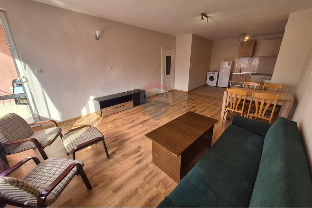 Апартамент - Под наем - гр. Варна, Област Варна, България - Изображение от WhatsApp на 2025-10-28 в 12.30.26_b144bff8.jpg - Всекидневна - 360511013-84