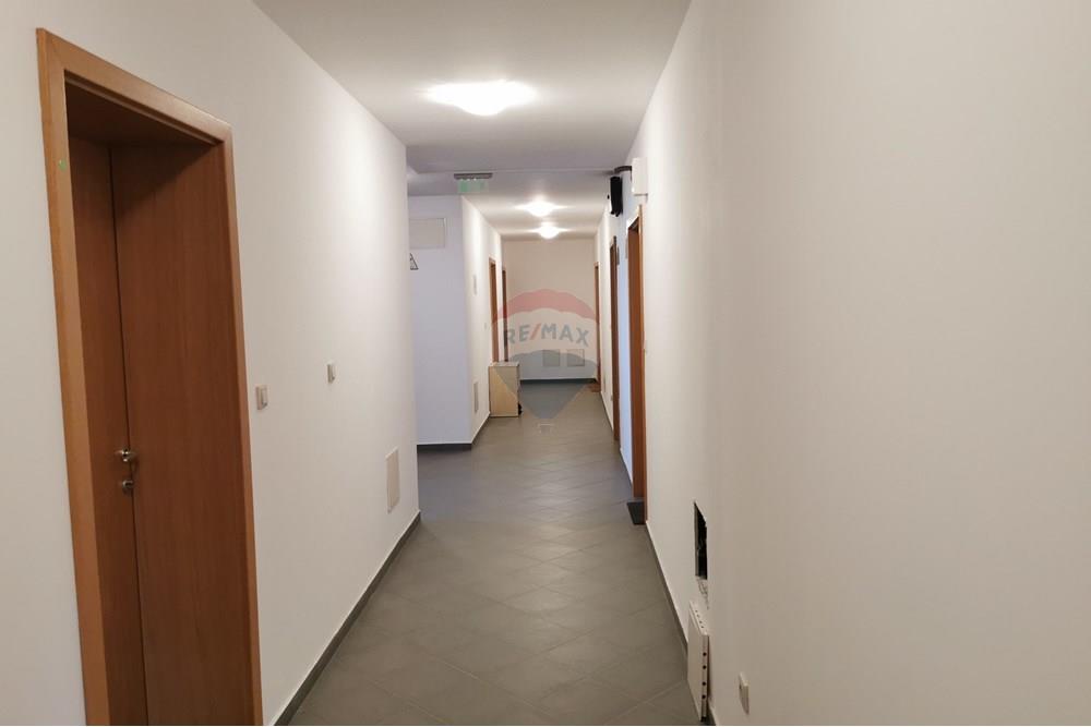 Апартамент - За продажба - гр. Разлог, Област Благоевград, България - IMG_20251211_164451.jpg - 360421019-35