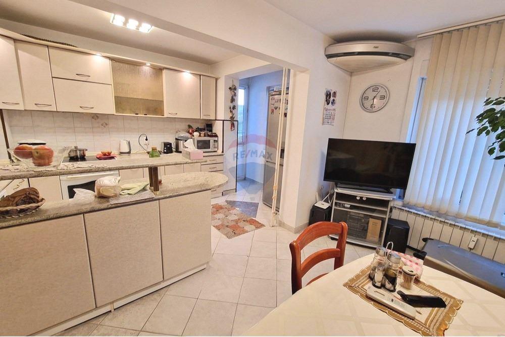 Maisonette - For Sale - гр. Русе, Област Русе, Болгария - 20251023_180627~2.jpg - 360451038-17
